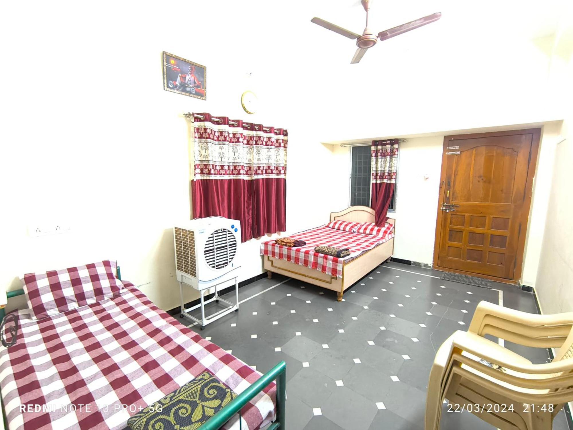 Samarth Sawali Guest House, Vidhyanagar Akkalkot Akalkot Dış mekan fotoğraf